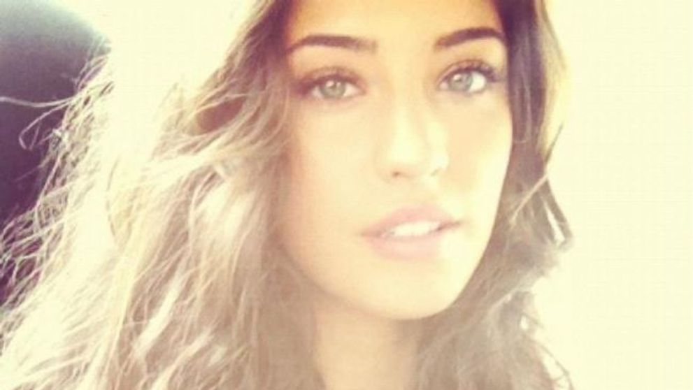 Antonia nu a avut intotdeauna un look inocent. Cum poza in urma cu cativa ani, pe vremea cand era model