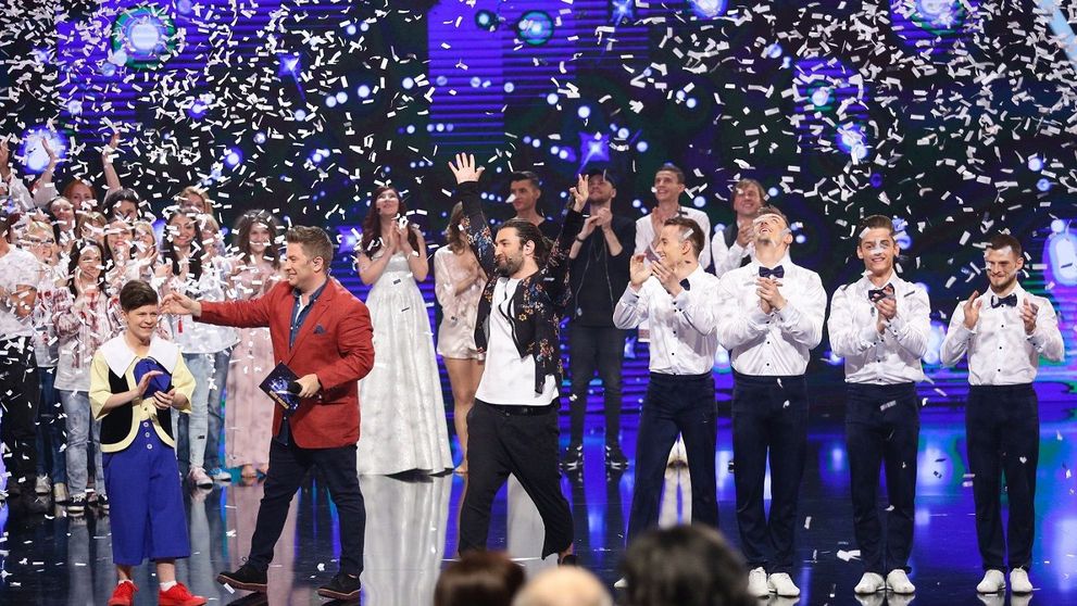 Beniamin Dumbravan si Aeros continua lupta pentru marele premiu la Romanii au talent!