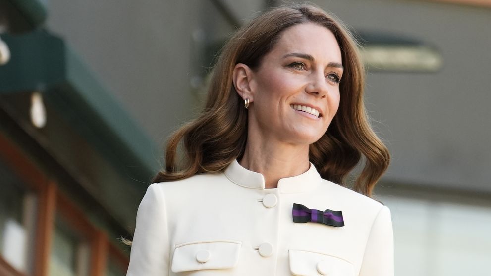 Schimbare de look pentru Kate Middleton! Cum arată Prințesa cu părul blond. A atras toate privirile