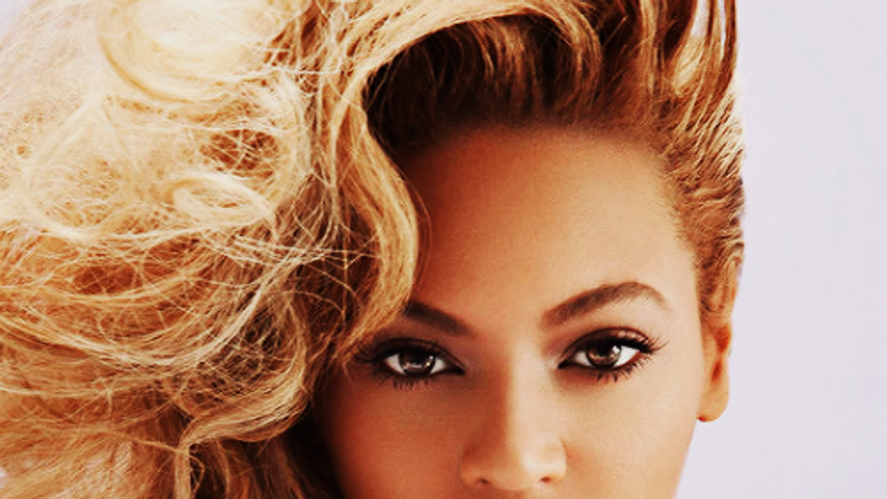 Beyonce nu mai arata asa! S-a tuns baieteste si are parul mai scurt ca niciodata. Ii sta bine? FOTO