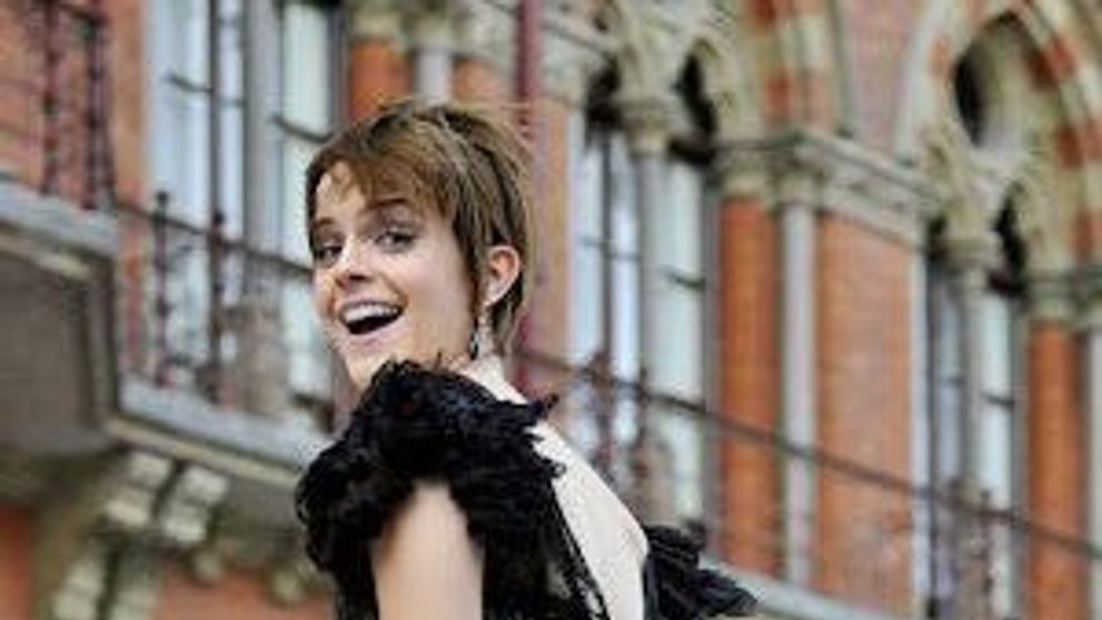 ADEVARUL despre cea mai controversata poza cu Emma Watson. Cum au ajuns fanii sa admire <span style=