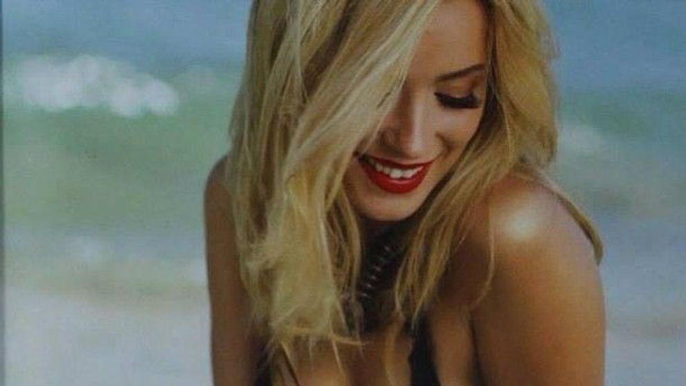 Adio inhibitii, adio haine! Diana Dumitrescu, in cel mai indraznet pictorial dupa divort