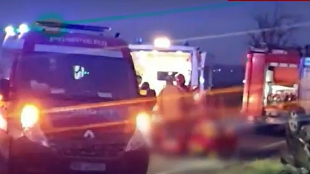 Un pompier care a intervenit după carnagiul de pe „Drumul morții”, mărturisiri sfâșietoare! Până și salvatorii au plâns când au văzut băiețelul de doar 3 ani strivit în accident: „Am mai pierdut un îngeraș”