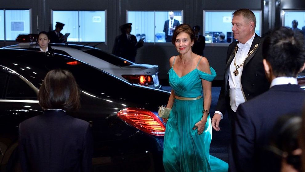 Carmen Iohannis, într-o rochie de Oscar la banchetul imperial din Japonia