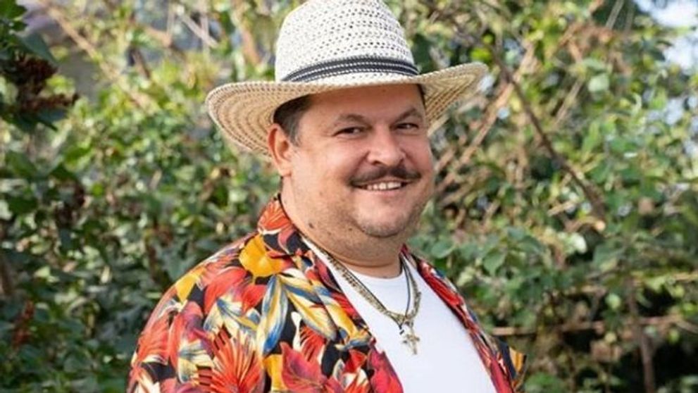 Mihai Bobonete, romantic cu soția la plajă. Imaginea care i-a emoționat pe fani