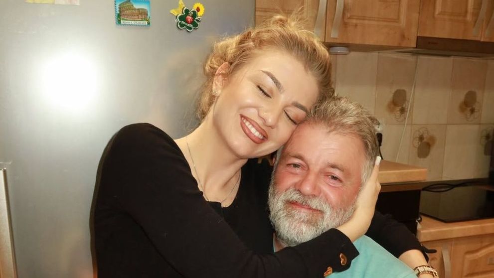 Tatăl Codruței Filip a ajuns la spital când a aflat că fiica lui a divorțat de Valentin Sanfira: „E sub tratament”! Ce a pățit bărbatul