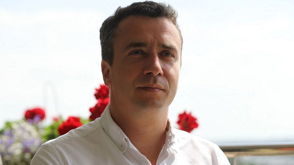 Următorul șef care intră sub acoperire este Mircea Săplăcan, directorul unui important lanț de florării