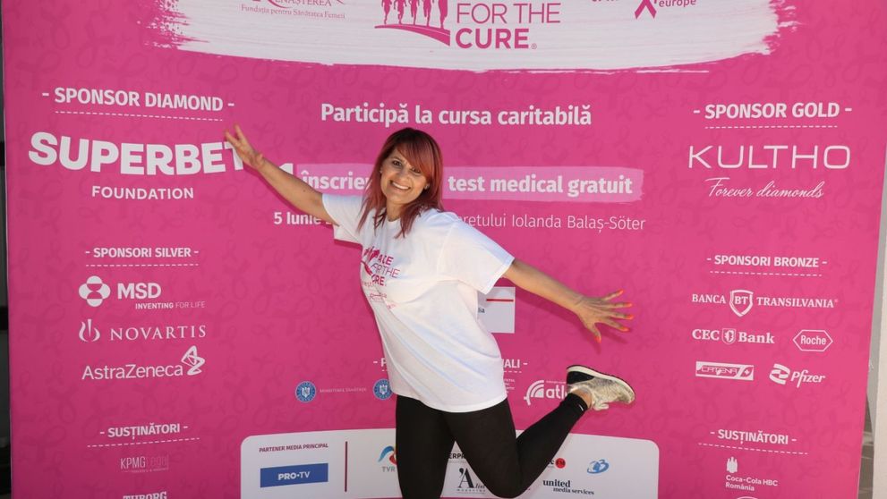 Vedete în roz strâng donații pentru prevenția și combaterea cancerului 