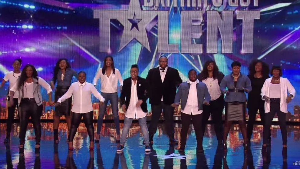 Simon Cowell nu a parut prea impresionat sa ii vada, insa ce au facut ei pe scena va ramane in amintirea publicului