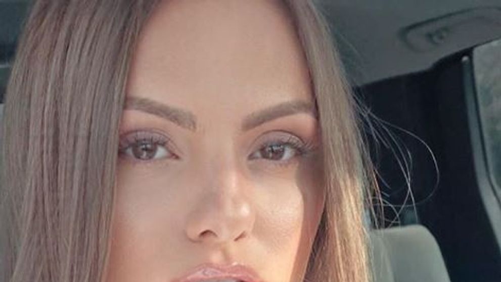 Alexandra Stan s-a ingrasat de cand s-a mutat in America. Vezi fotografiile de inainte si dupa
