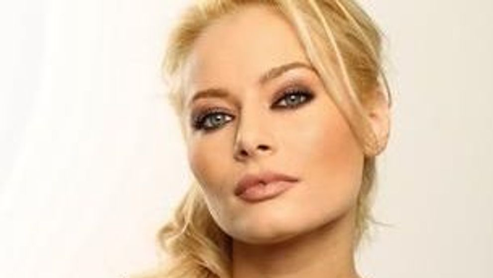 Laura Cosoi – rol negativ in “Mostenirea”