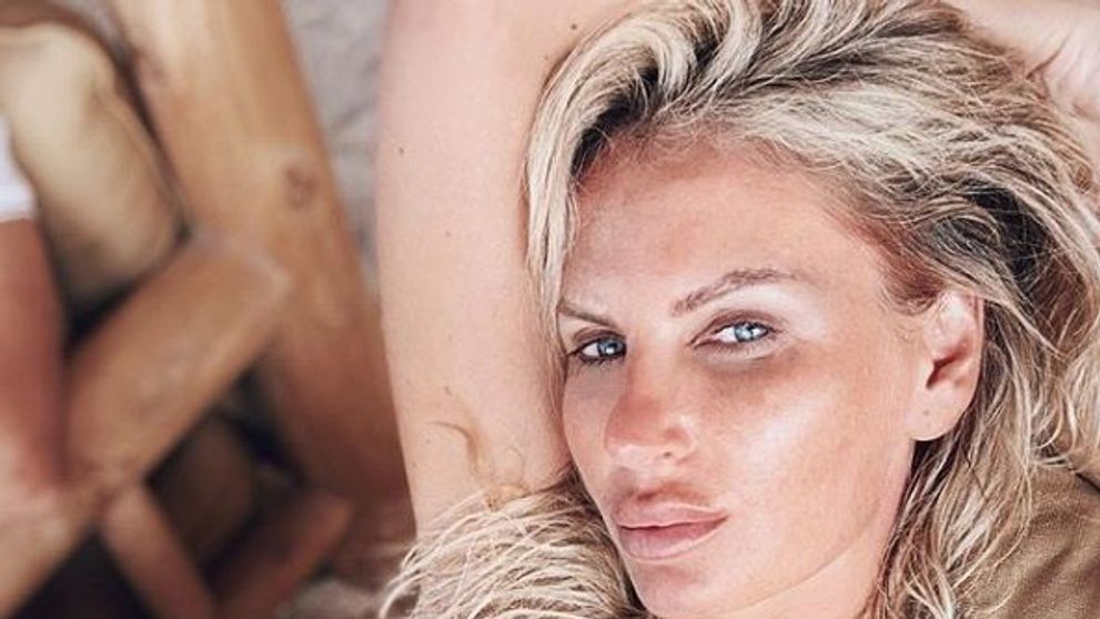 Andreea Bănică, fotografiată în saună! Cum arată artista