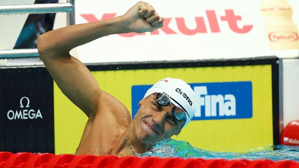 David Popovici, de la puștiul cu probleme la spate la campionul mondial de azi. Cum s-a apucat de înot