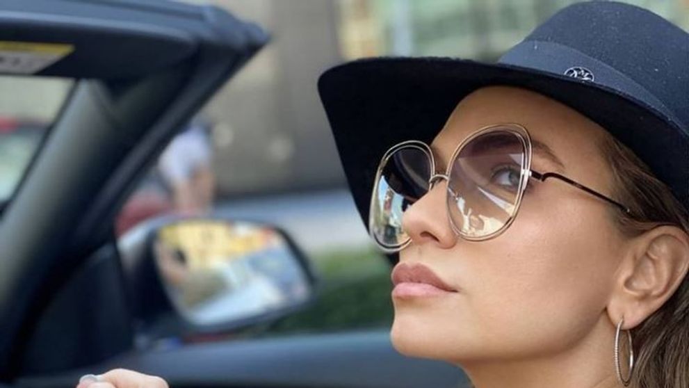 Anna Lesko, vacanță în Italia. Cântăreața a vizitat locuri pitorești și s-a distrat în club
