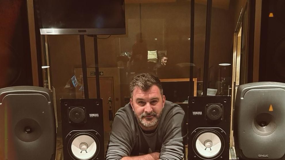 Românul Șerban Cazan semnează producția muzicală pentru RITA ORA și Fatboy Slim și lucrează la noul album