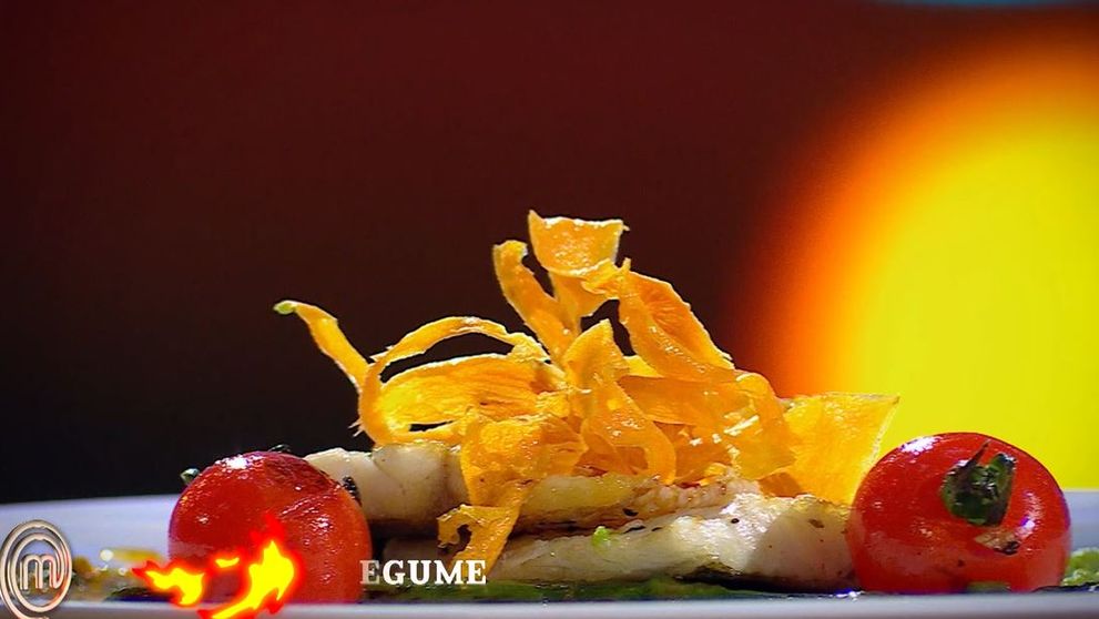 Masterchef 2024, 30 septembrie. Mariana Constantin - File de lavrac pe un pat de piure de mazără cu chipsuri de cartofi dulci