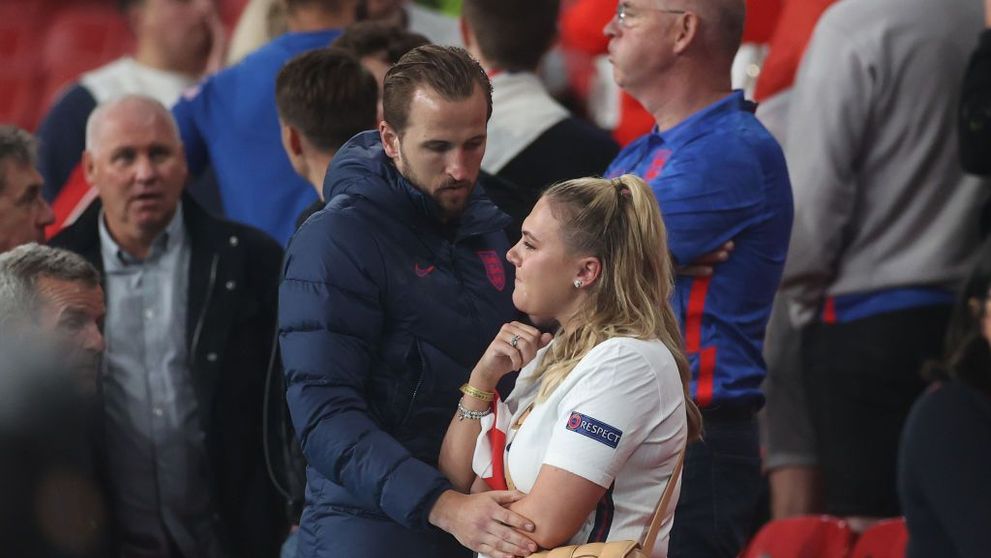 Soția lui Harry Kane, cu ochii în lacrimi după înfrângerea Angliei în finala EURO 2020