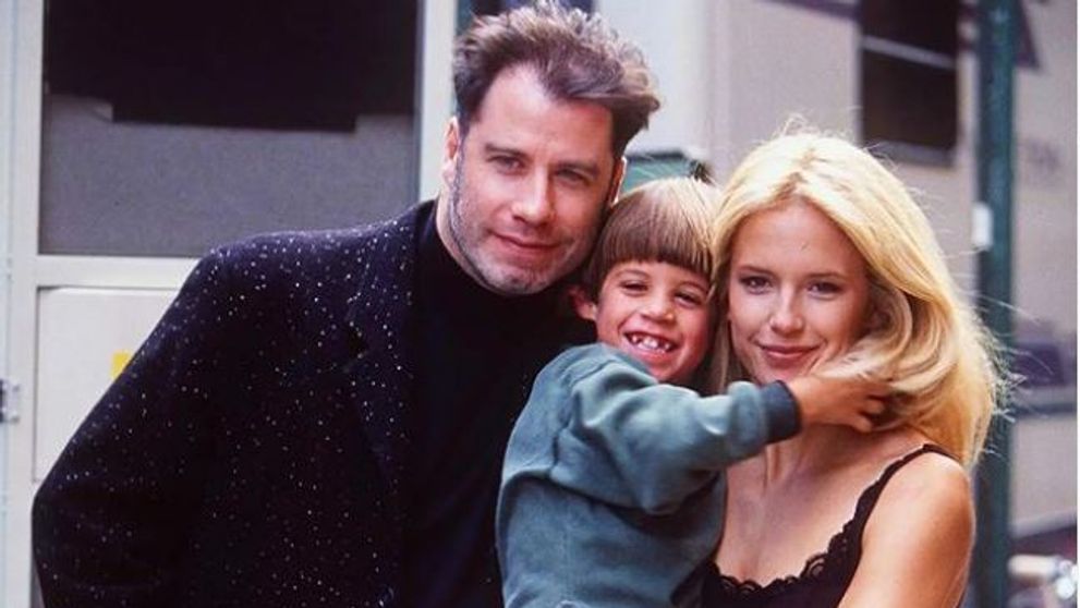 Nu trece o zi fără să se gândească la ei! Dramă fără sfârșit pentru John Travolta: soția i-a murit în urmă cu aproape 4 ani, iar fiul în urmă cu 15 ani