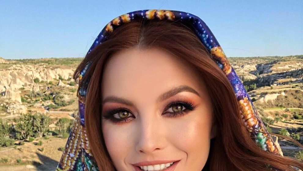 Elena Gheorghe, în costum de baie pe Instagram. Fanii au fost fermecați: ”Ești ca o zeiță”
