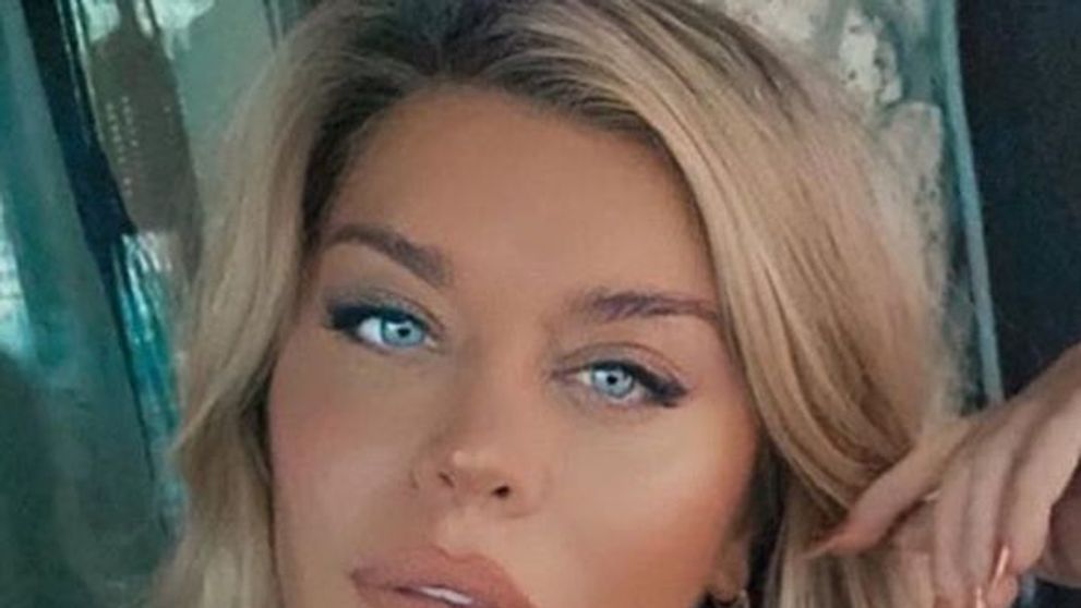 Loredana Groza, o nouă fotografie în costum de baie! Fanii au pus-o la zid