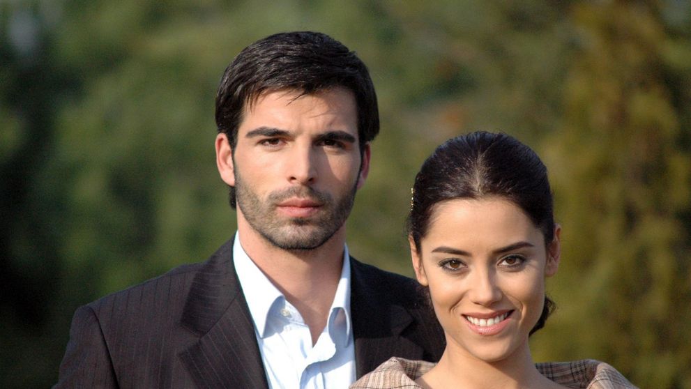 Cansu Dere, una dintre cele mai frumoase femei din lume. O poti vedea din 5 ianuarie pe ProTV, in serialul 