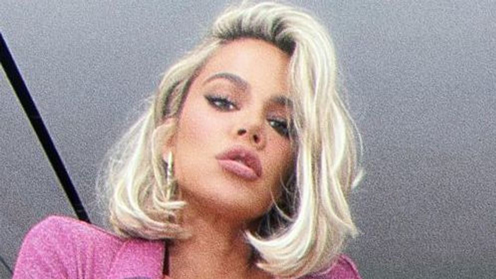 Khloe Kardashian s-a transformat în păpușa Barbie cu ocazia zilei sale de naștere