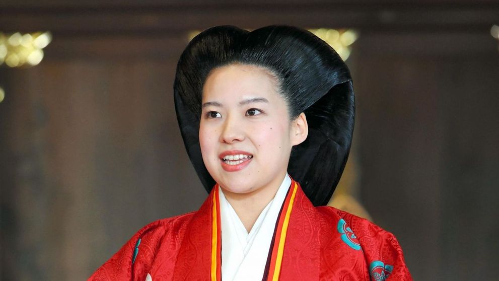 Prințesa Japoniei a renunțat la titlul regal pentru a se mărita cu un om de rând. Cum arată acesta