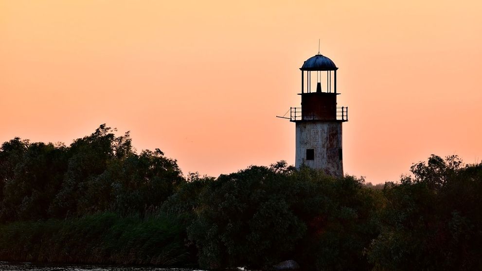 Locul din Romania unde Marea Neagra si Dunarea se intalnesc. Peisajele de poveste i-au cucerit pe turisti