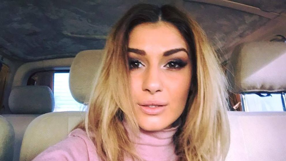 Nu stii care e mama si care e fiica. Alina Eremia, imagine de mii de like-uri. Cum arata mama frumoasei vedete