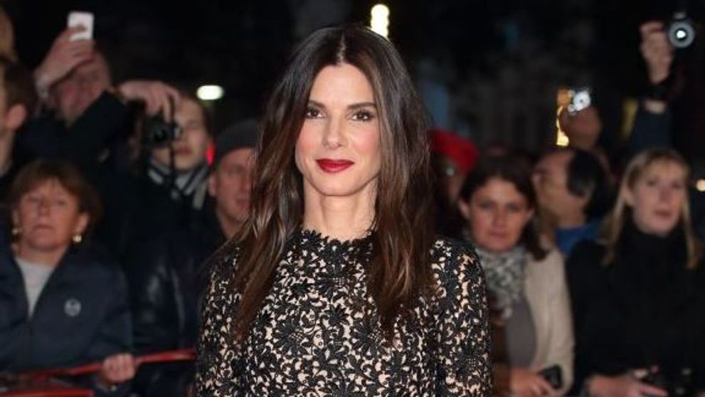 Dupa ce a declarat ca nu are noroc in dragoste, Sandra Bullock si-a gasit jumatatea si a adoptat o fetita