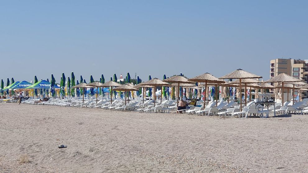 „Jeg, apă mizerabilă și nisip plin de scoici”. Cum a descris un român o plajă din Mamaia