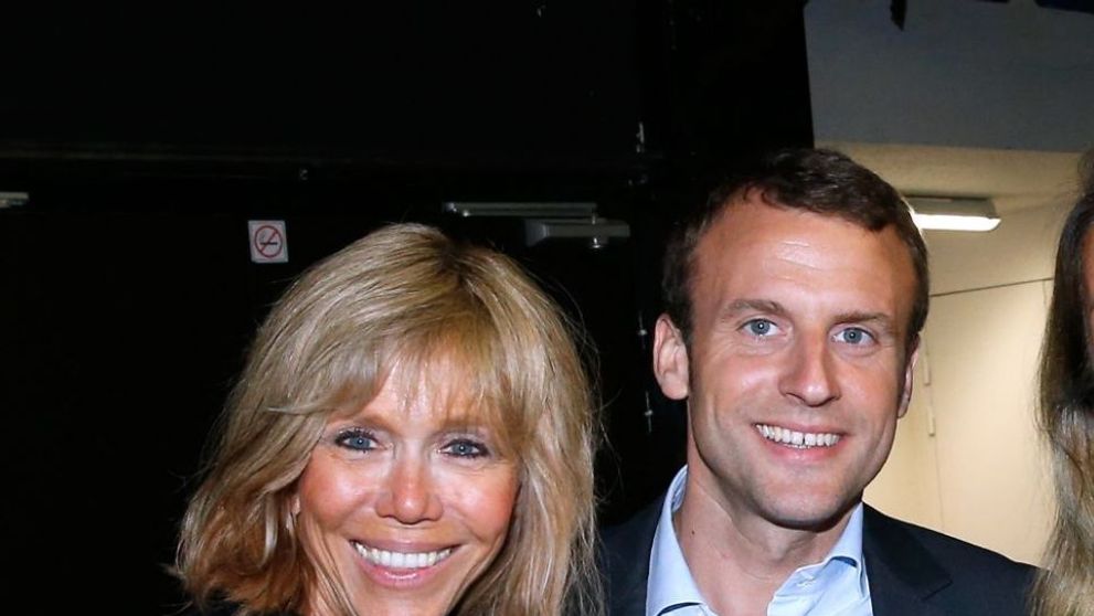 Povestea de dragoste dintre Emmanuel Macron si sotia sa a facut inconjurul planetei. Cum arata cele doua fiice ale ei