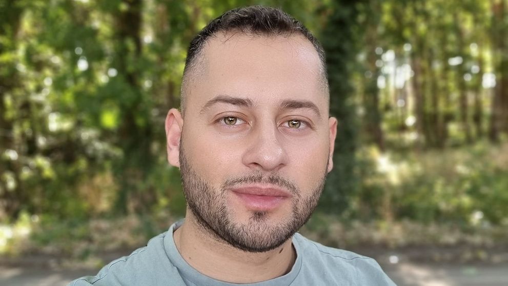 Un tânăr a dezvăluit câți bani a cheltuit pentru a deveni preot