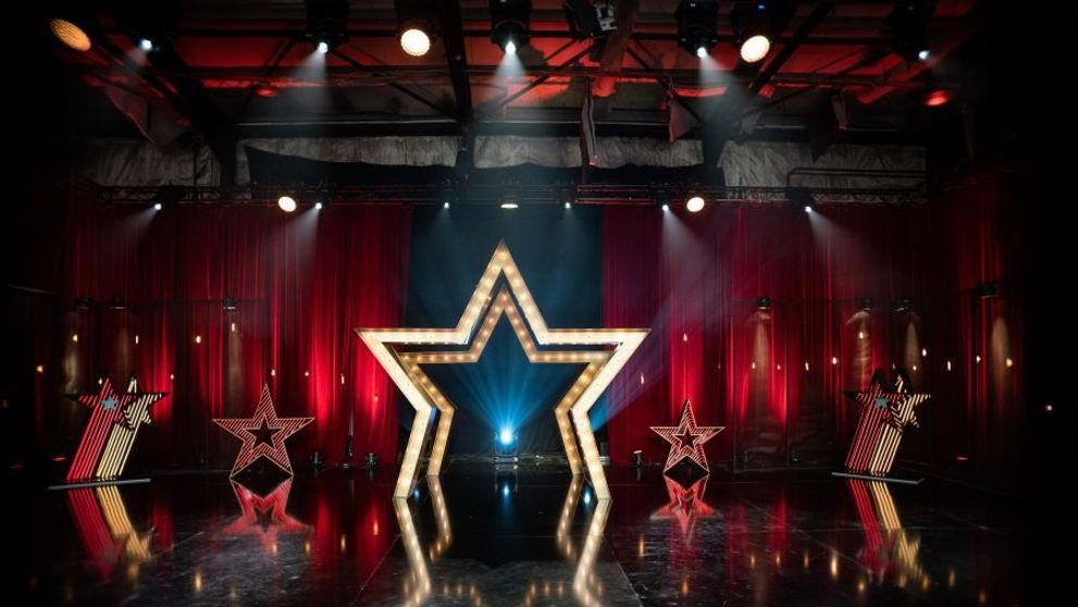 Secvențe din culisele sezonului 11 Românii au talent. Cum se simt concurenții înainte de a intra pe scenă?