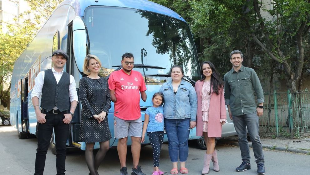 „Întâi mi-au amputat unu, două degete, apoi mâna”. O poveste despre puterea de a merge mai departe