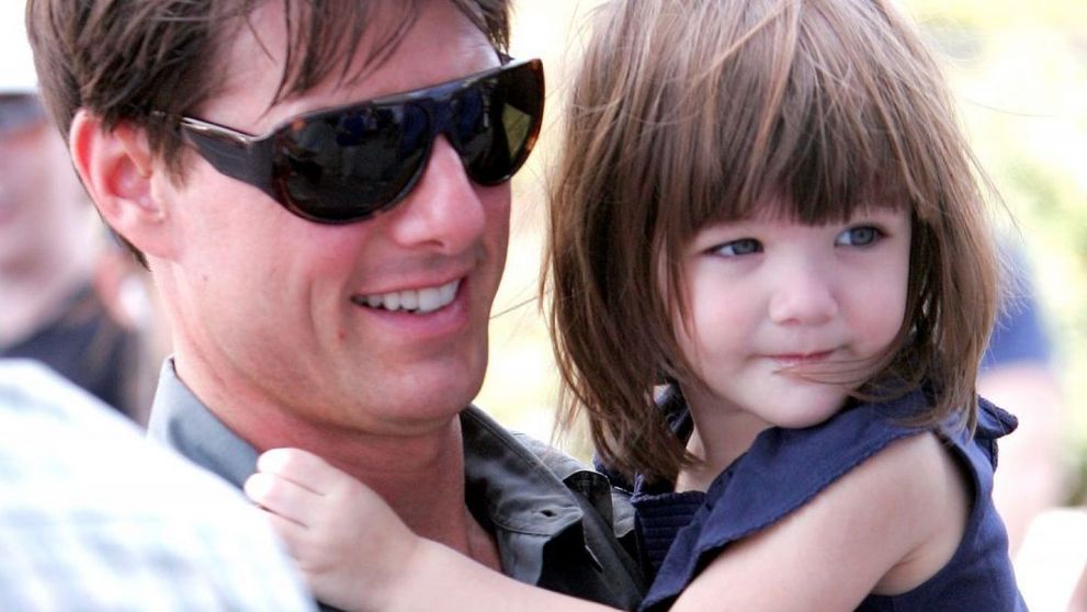 Suri Cruise s-a transformat într-o adolescentă încântătoare. Cât de frumoasă este tânăra de 14 ani