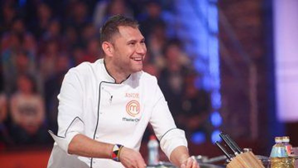 Andrei Voica, fost câștigător MasterChef, este noul bucătar al echipei naționale de fotbal a României