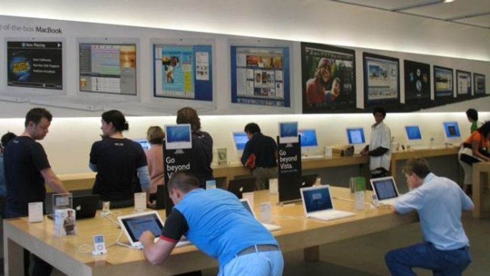 Steve Jobs n-ar fi permis niciodata asta: Apple lanseaza un gadget controversat
