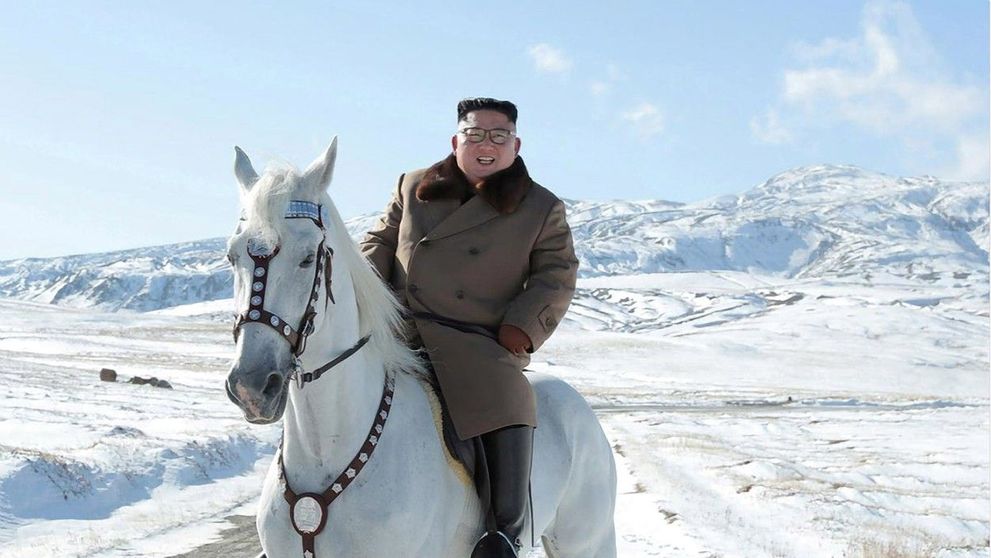 Uluitoarea viață de lux a ”regelui exceselor” Kim Jong Un