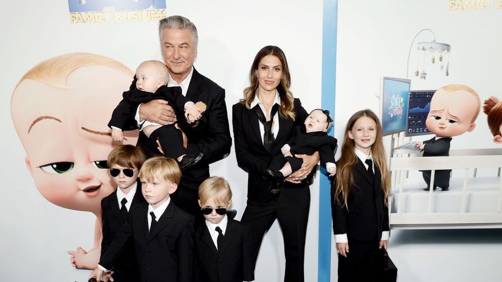 Cea mai cool familie de la Hollywood! Cum au apărut Alec Baldwin, soția și cei 6 copii la premiera filmulul The Boss Baby 2