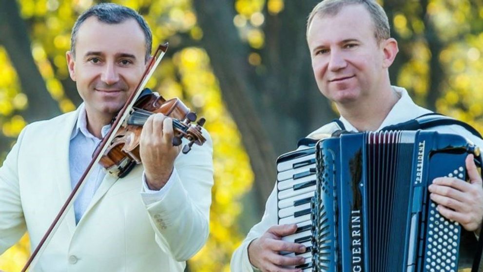 Ce familii frumoase au Frații Advahov. Copiii lor sunt pasionați de muzică și le calcă pe urme