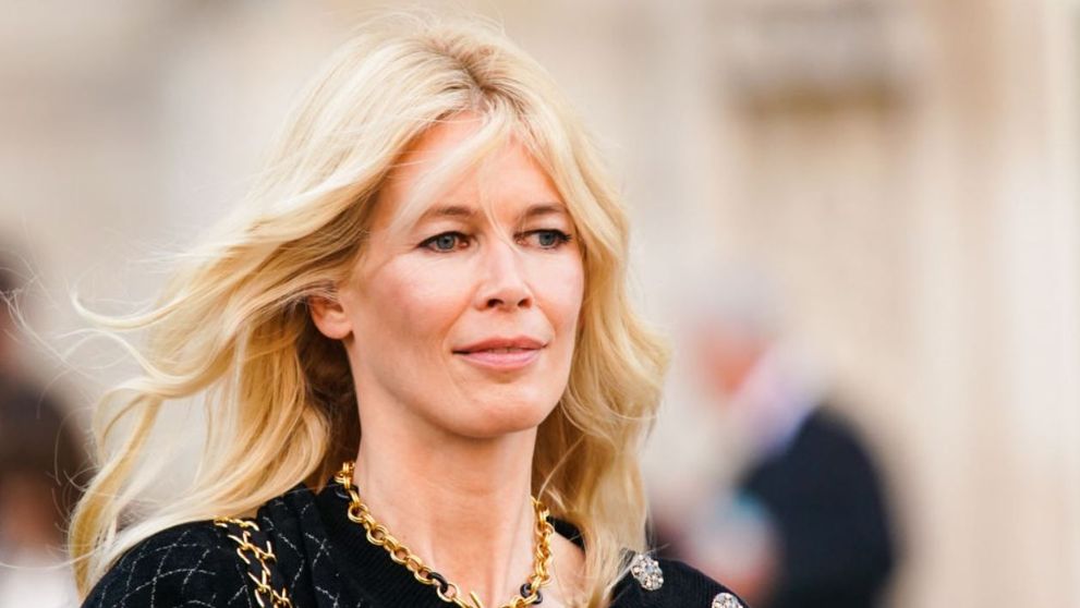 Claudia Schiffer, goală pe coperta Vogue Italia la 25 de ani de la prima apariție în revistă