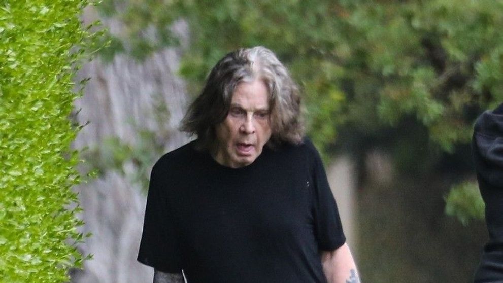 Ozzy Osbourne, apariție îngrijorătoare în public. La 74 de ani, luptă cu boala Parkinson