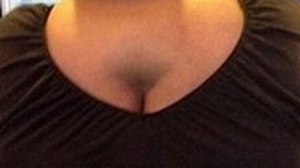 O iluzie optica mai mult decat amuzanta. Crezi ca e un decolteu de femeie? Continuarea imaginii te va lasa fara cuvinte