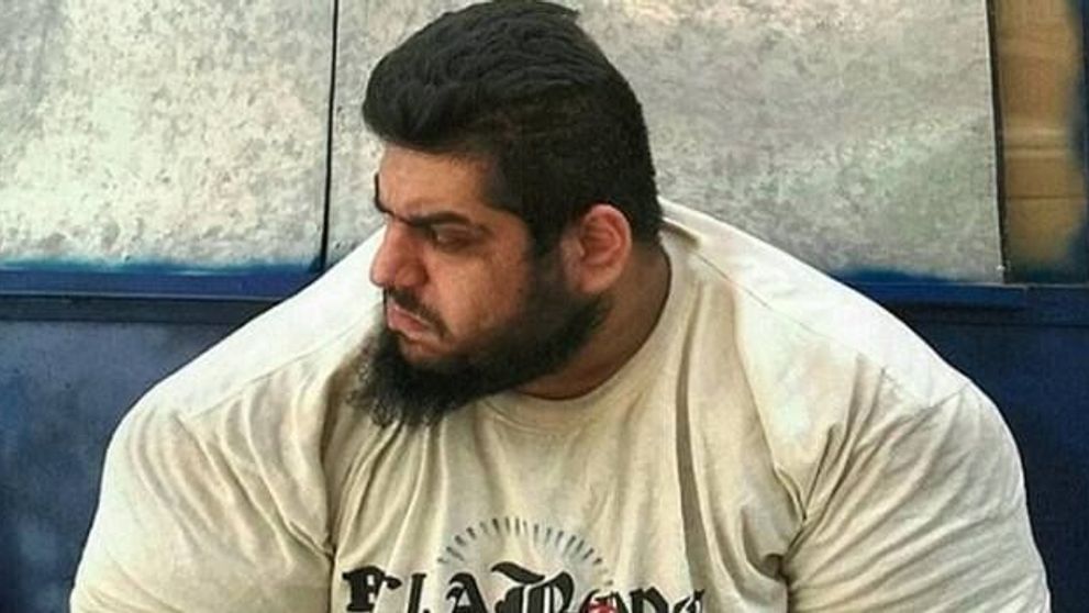 Incredibilul Hulk exista si in realitate: are 150 de kilograme si un fizic impresionant! Cum arata acest barbat cand renunta la tricou